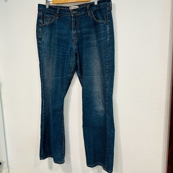 Levi Strauss Signature Stretch Low Rise BootCut Blue Jeans W36xL30 Women Sz 16 M - Picture 5 of 7